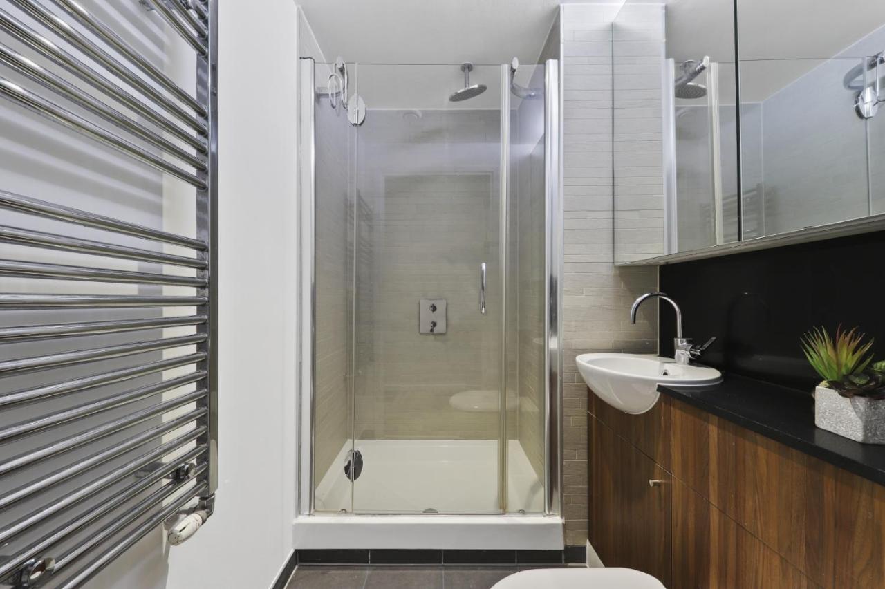 Ellie N Conys 3 Bedroom Apartment With 2 Bathrooms, An Ensuite, Kitchen And Balcony In Stratford Westfield London Exterior foto
