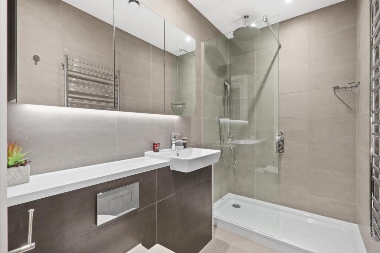 Ellie N Conys 3 Bedroom Apartment With 2 Bathrooms, An Ensuite, Kitchen And Balcony In Stratford Westfield London Exterior foto